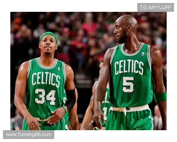 隆多谈字母哥与加内特相似之处强调他乐于接受批评的态度